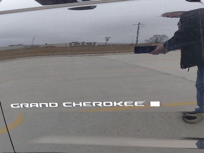 2023 Jeep Grand Cherokee Laredo