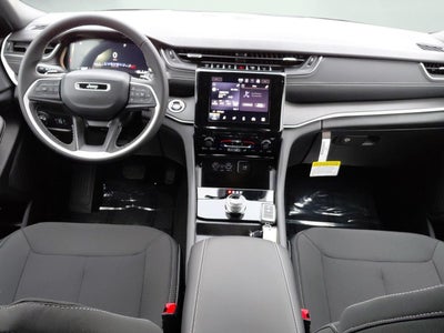 2026 Jeep Grand Cherokee Laredo