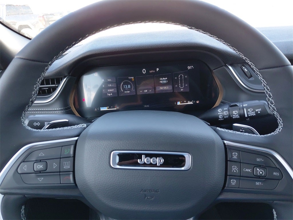 2025 Jeep Grand Cherokee Laredo