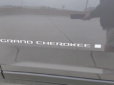 2026 Jeep Grand Cherokee Laredo