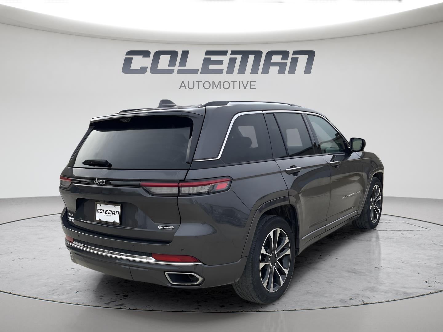 2022 Jeep Grand Cherokee Overland