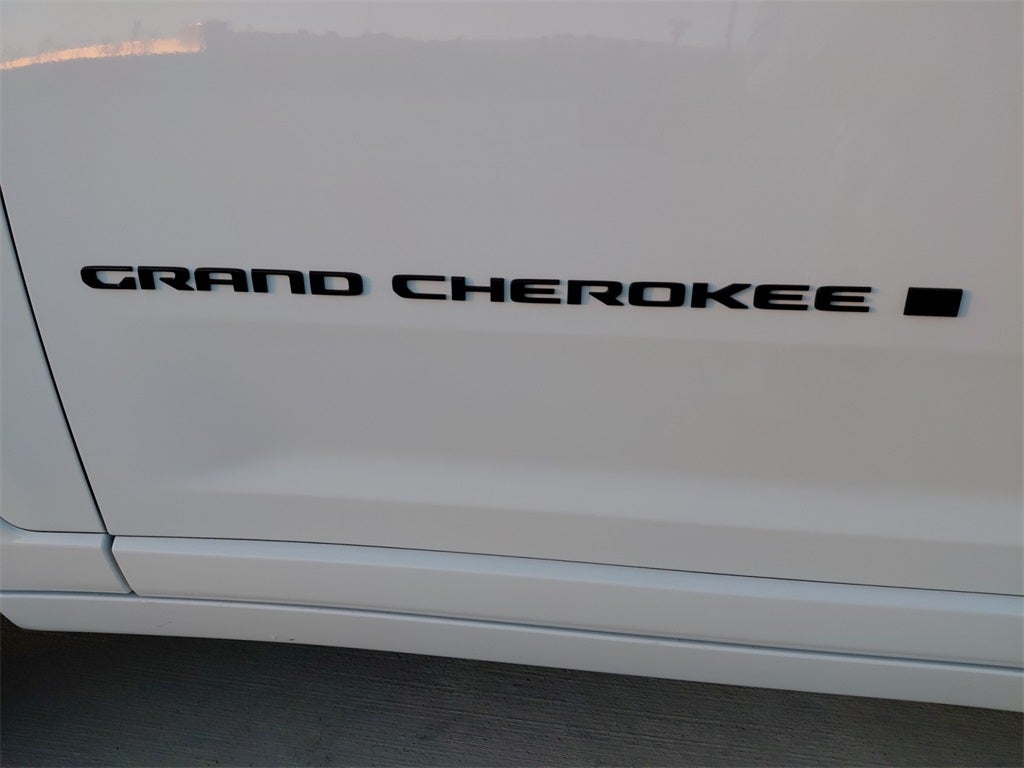 2025 Jeep Grand Cherokee Summit