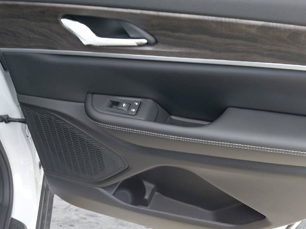 2027 Jeep Grand Cherokee L Laredo Altitude