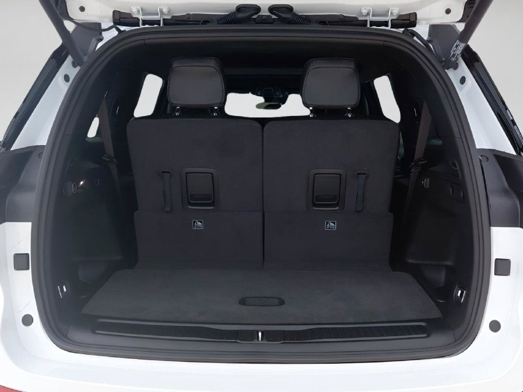 2027 Jeep Grand Cherokee L Laredo Altitude