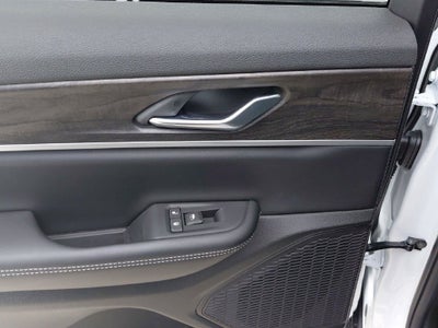 2027 Jeep Grand Cherokee L Laredo Altitude