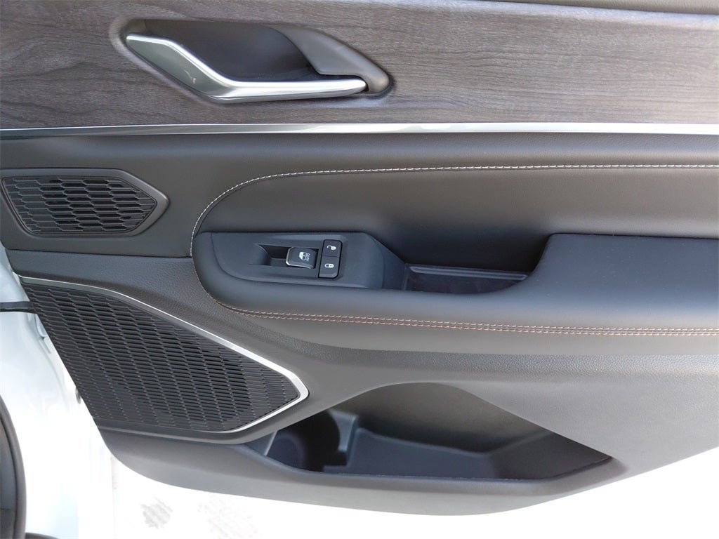 2025 Jeep Grand Cherokee L Overland