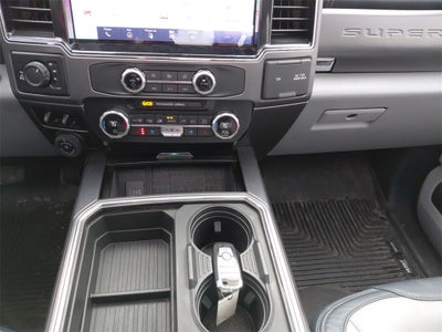 2022 Ford F-350SD Limited