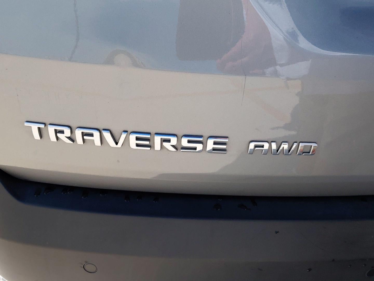 2023 Chevrolet Traverse LT Cloth