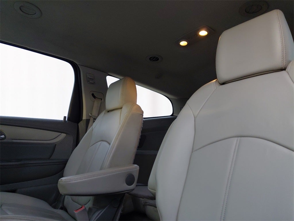 2017 Chevrolet Traverse 2LT 2LT