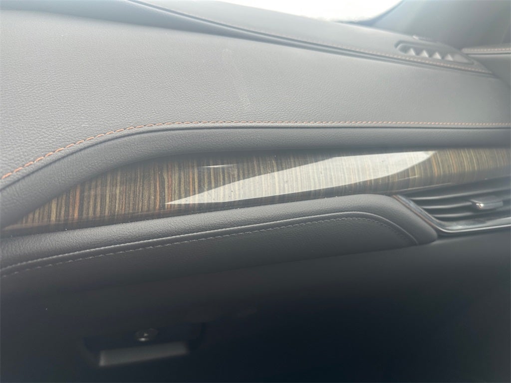 2021 Cadillac XT4 Premium Luxury