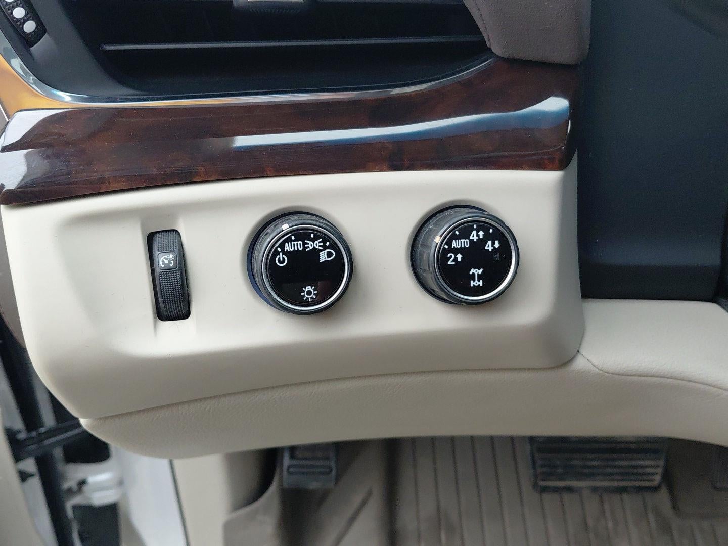 2016 Cadillac Escalade Luxury Collection