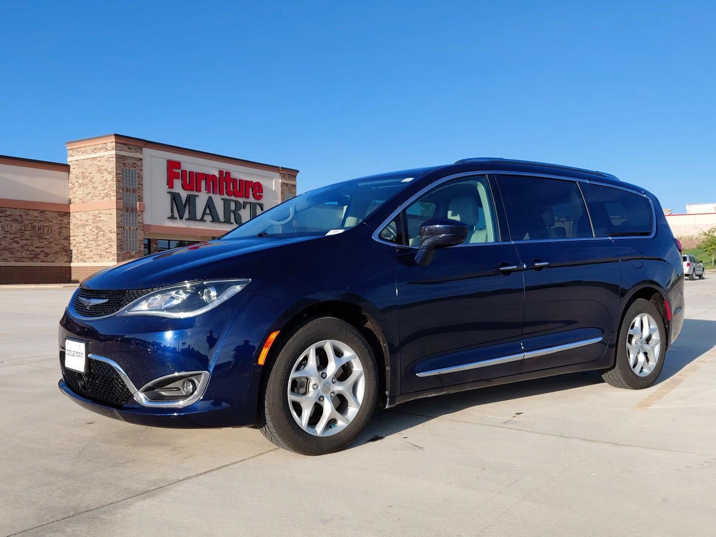 2017 Chrysler Pacifica Touring-L Plus