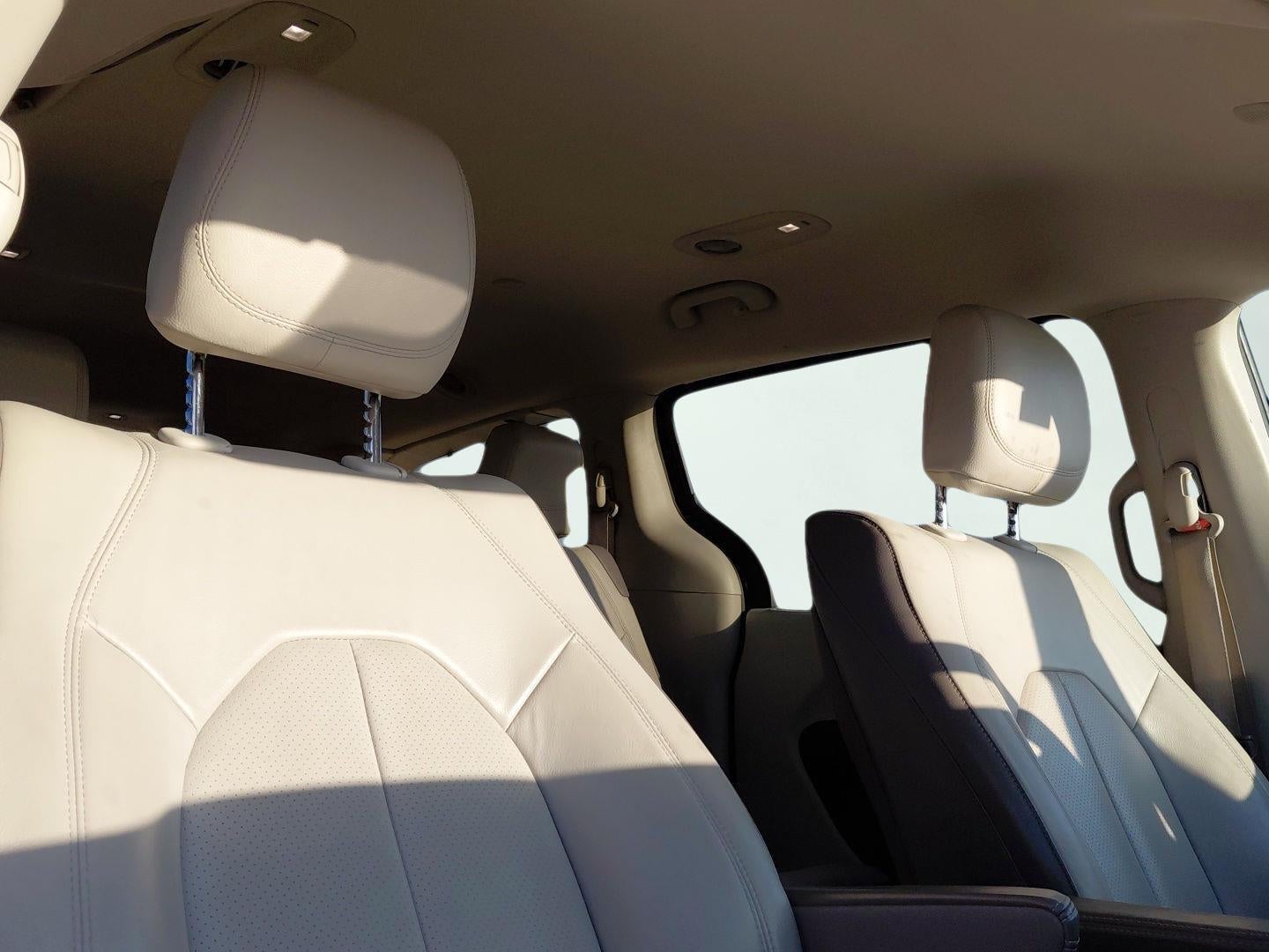 2017 Chrysler Pacifica Touring-L Plus