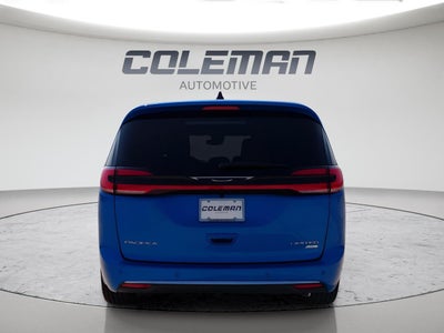2027 Chrysler Pacifica Limited