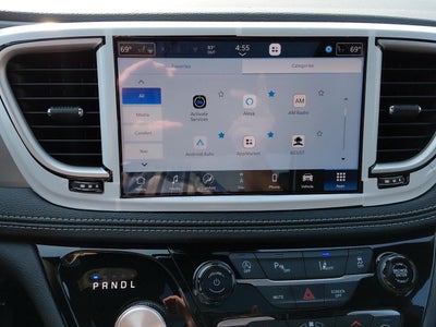2027 Chrysler Pacifica Limited