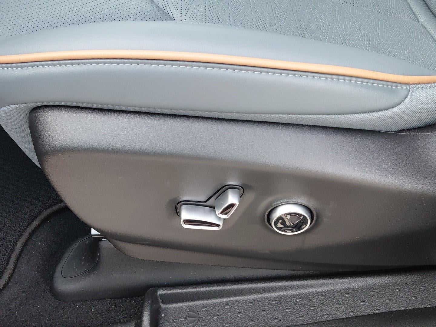 2027 Chrysler Pacifica Pinnacle