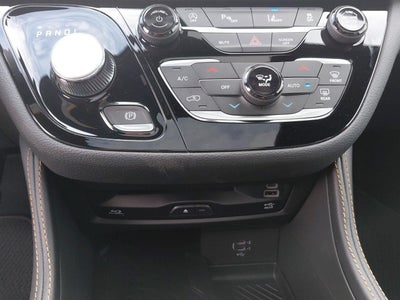 2027 Chrysler Pacifica Pinnacle