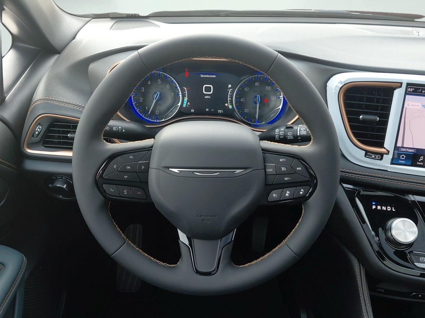 2027 Chrysler Pacifica Pinnacle