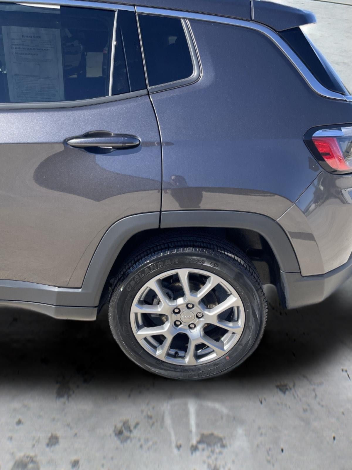 2022 Jeep Compass Latitude Lux