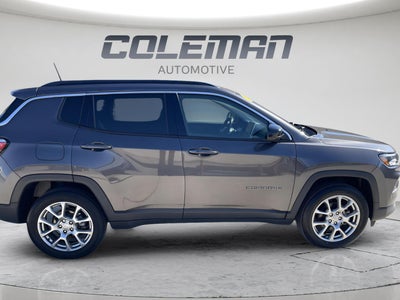 2022 Jeep Compass Latitude Lux