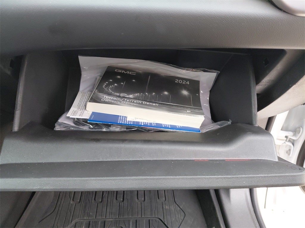 2024 GMC Terrain AT4