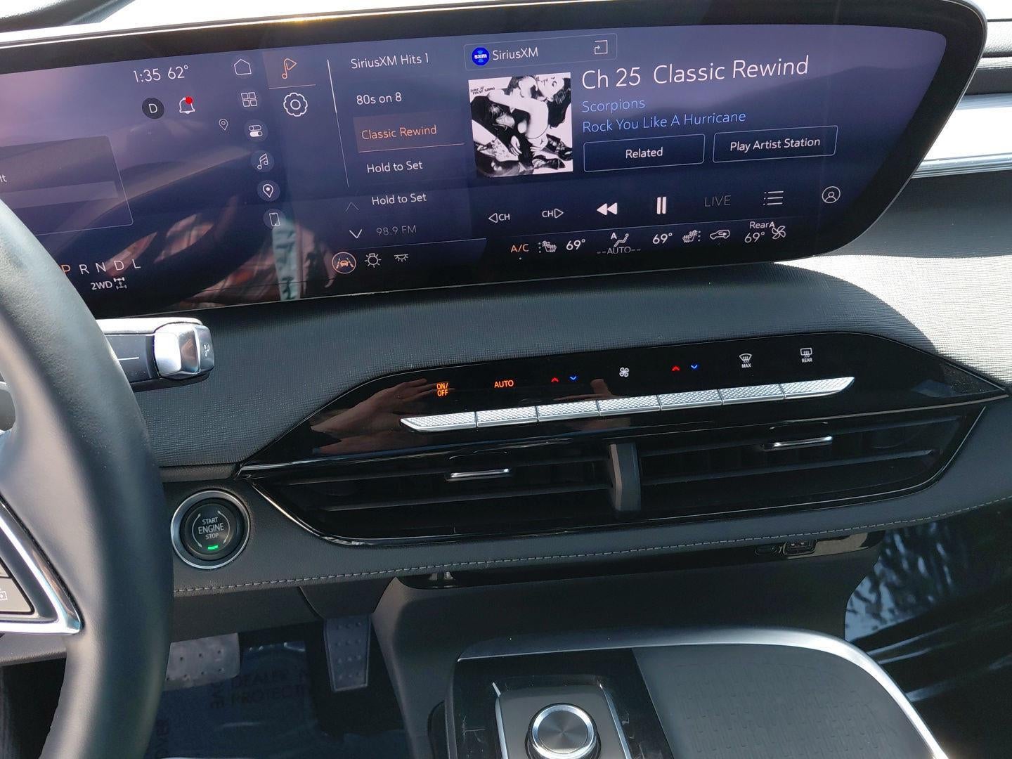 2025 Buick Enclave Preferred