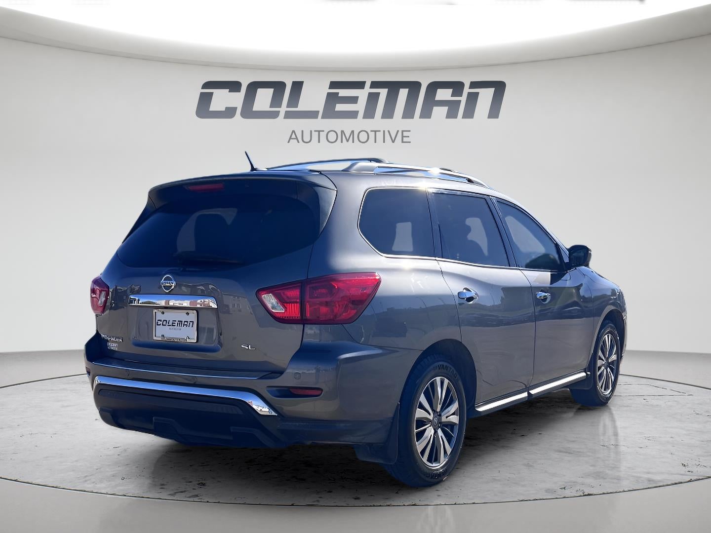 2018 Nissan Pathfinder SL