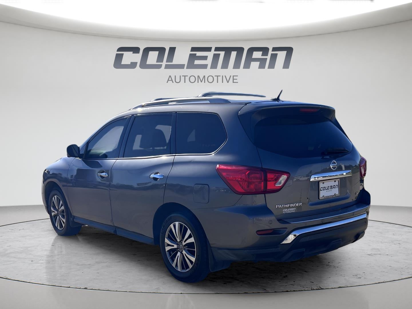 2018 Nissan Pathfinder SL