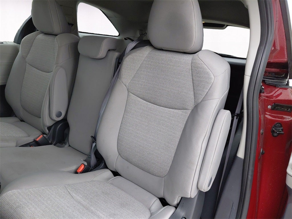 2024 Toyota Sienna LE 8 Passenger