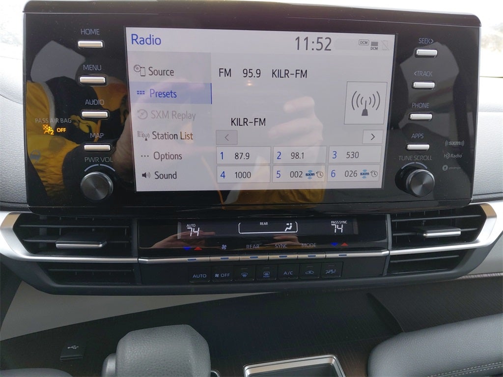 2024 Toyota Sienna LE 8 Passenger