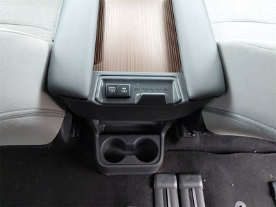2024 Toyota Sienna LE 8 Passenger