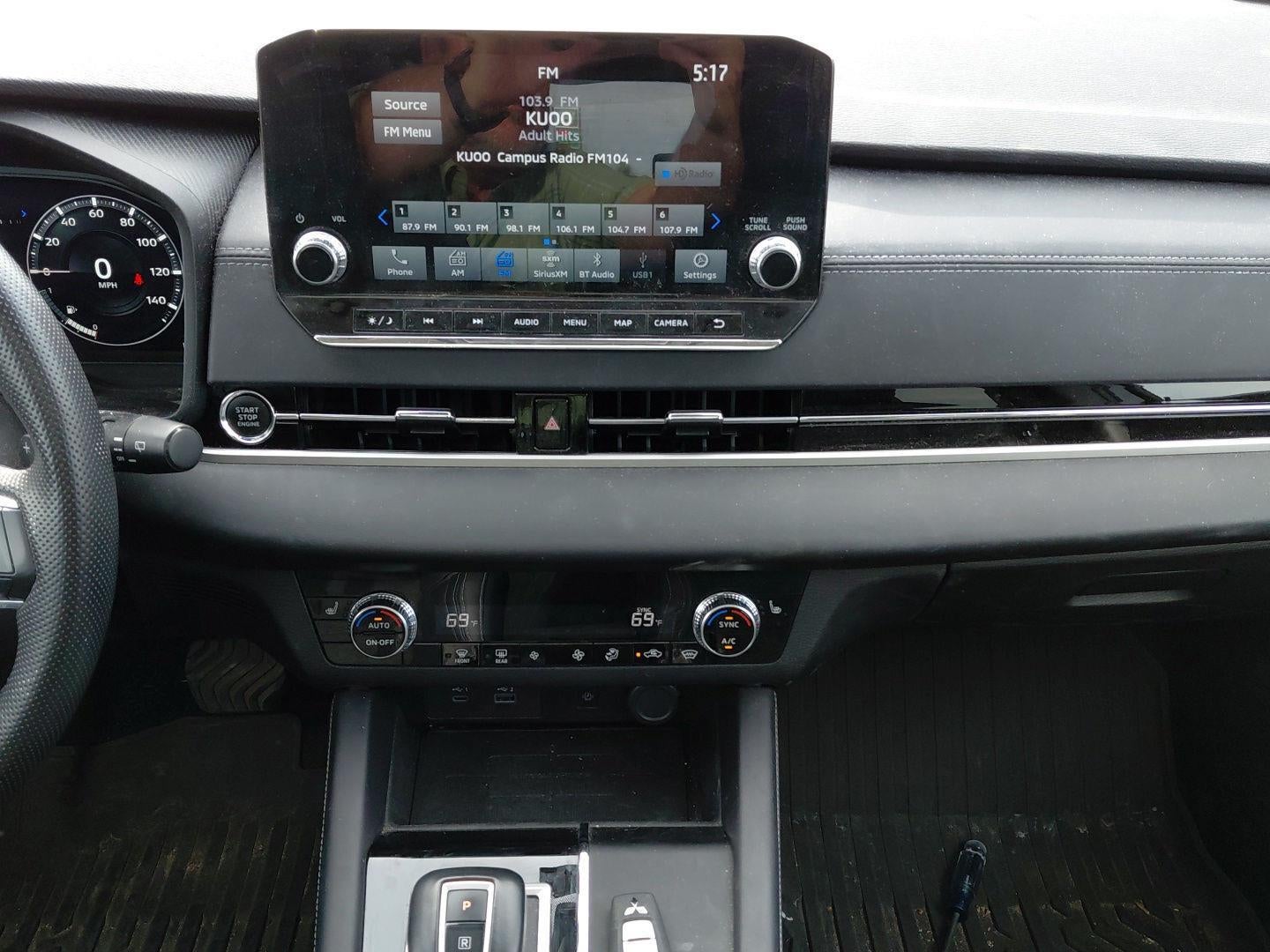 2024 Mitsubishi Outlander SE