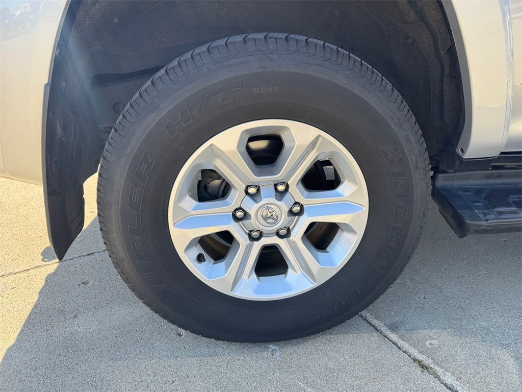 2024 Toyota 4Runner SR5